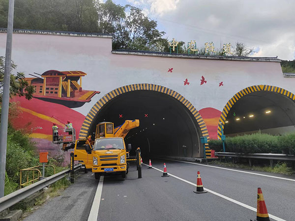 江西石吉高速隧道端墙...